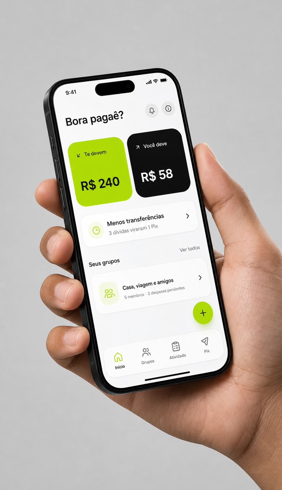 Mao segurando um iPhone com a interface do Pagae